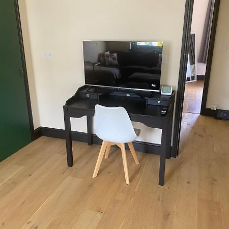 New Stylish 1Bedroom Flat In Paddington, Bayswater ลอนดอน ภายนอก รูปภาพ